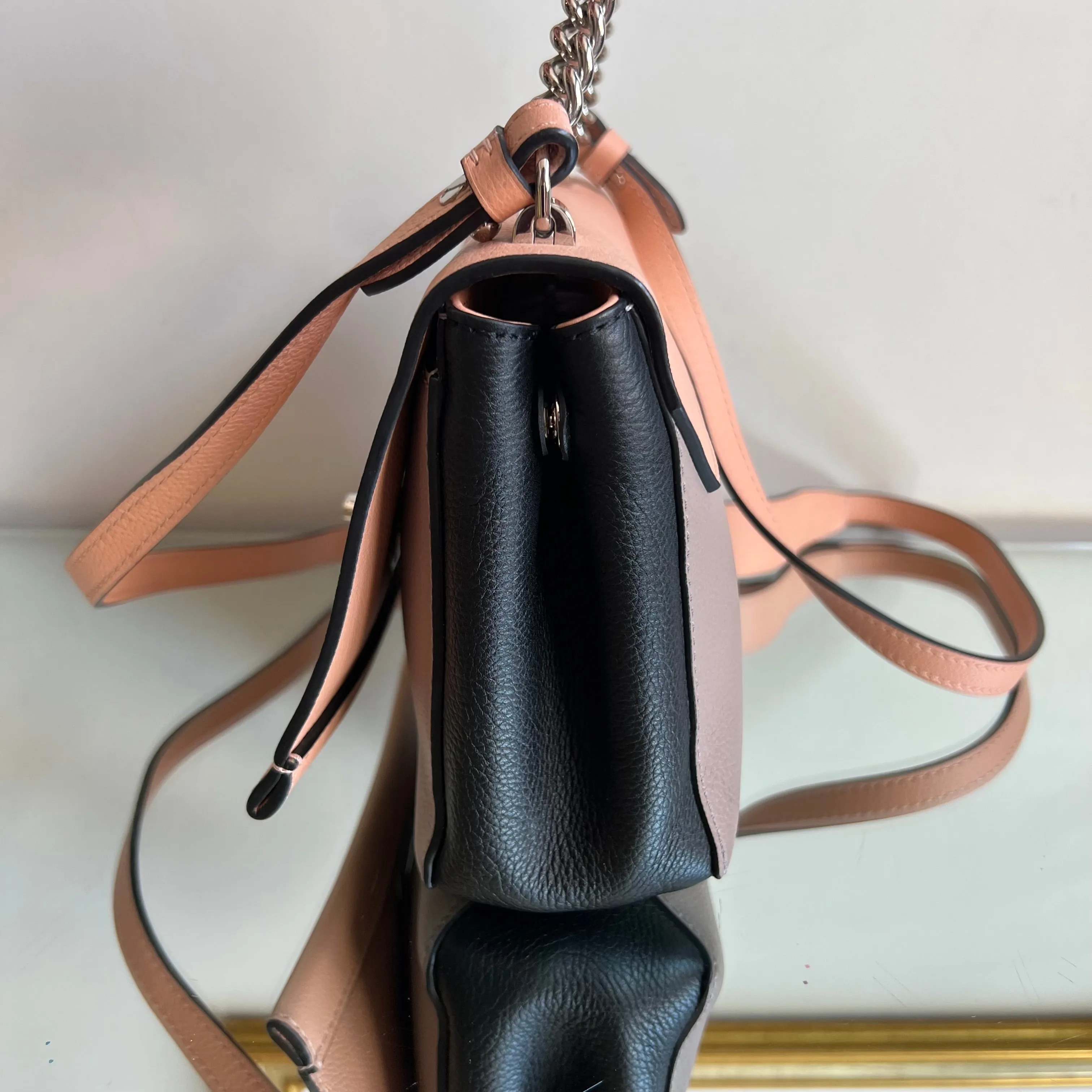 Bolsa Louis Vuitton MyLockMe Chain Tricolor