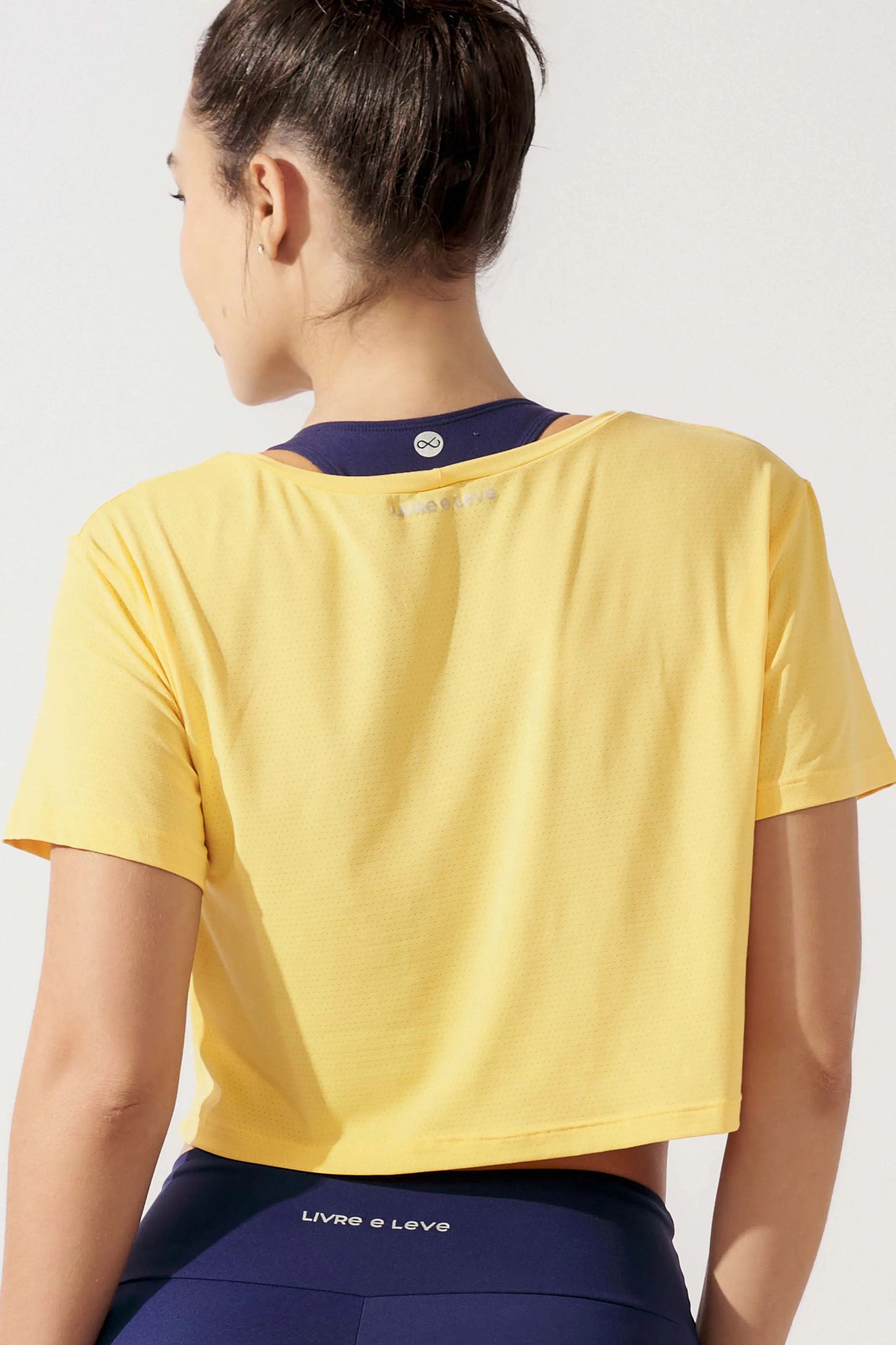 Cropped T-Shirt de Poliamida Solarium