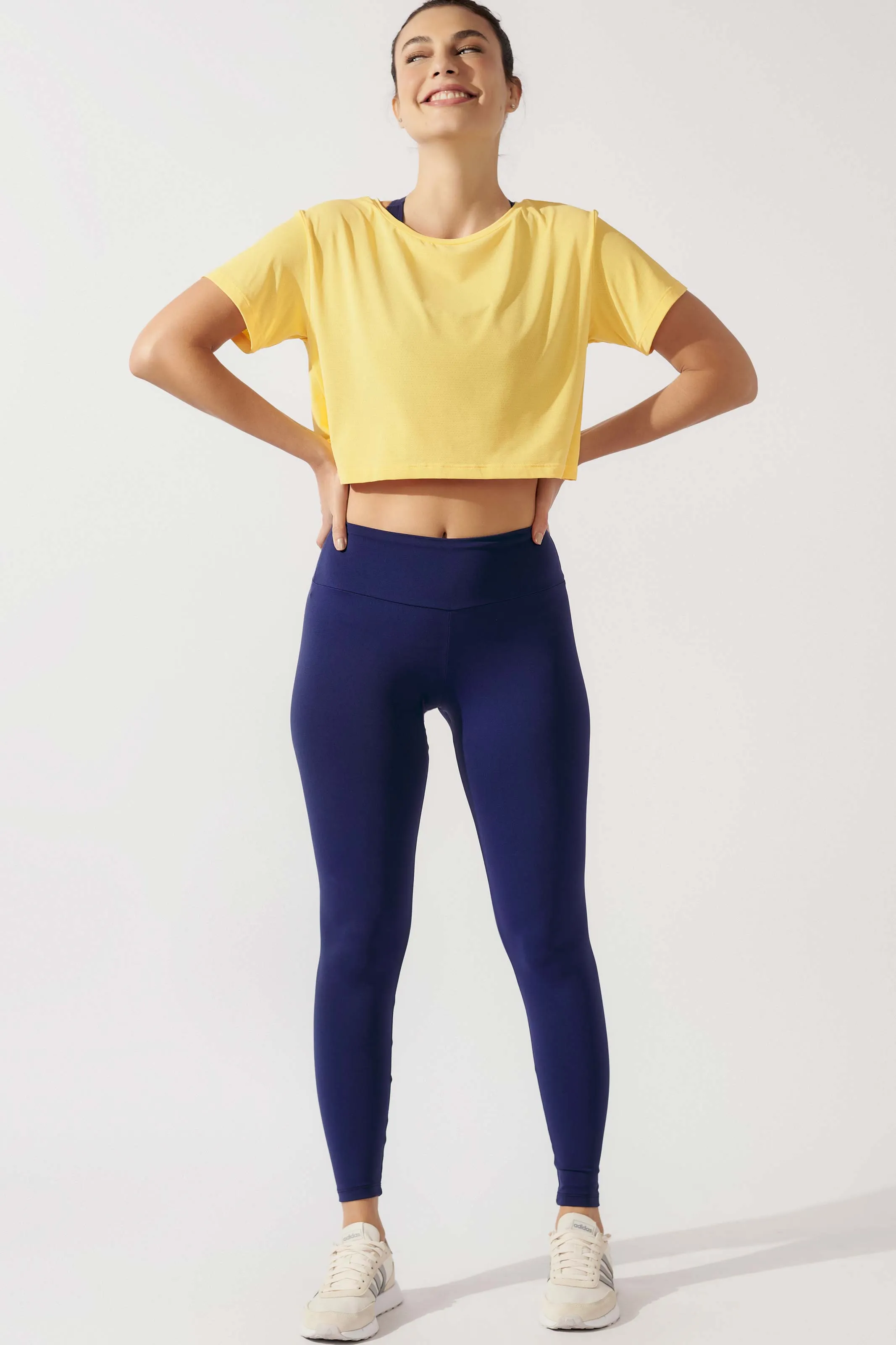 Cropped T-Shirt de Poliamida Solarium