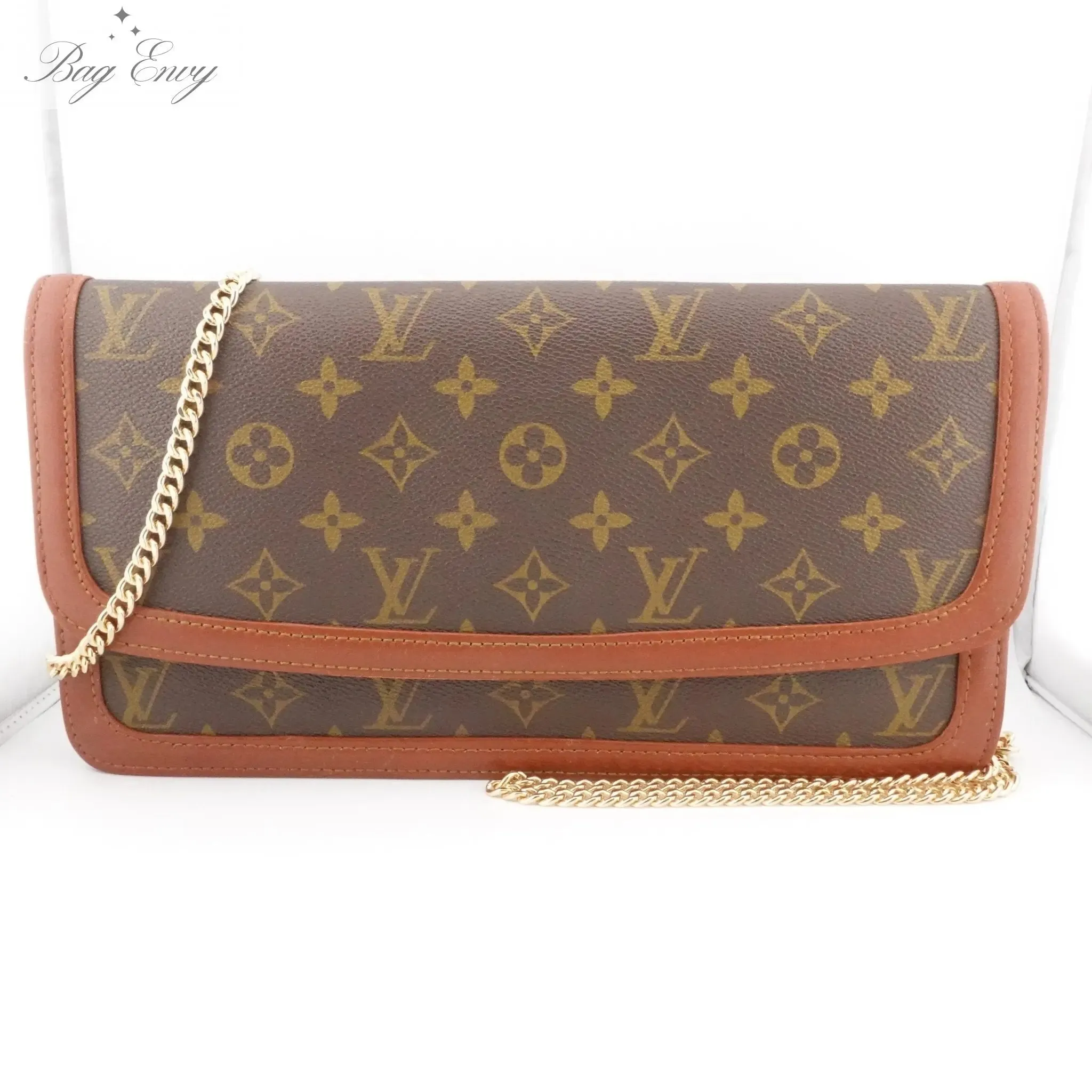 LOUIS VUITTON Monogram Dame GM with Chain