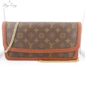 LOUIS VUITTON Monogram Dame GM with Chain