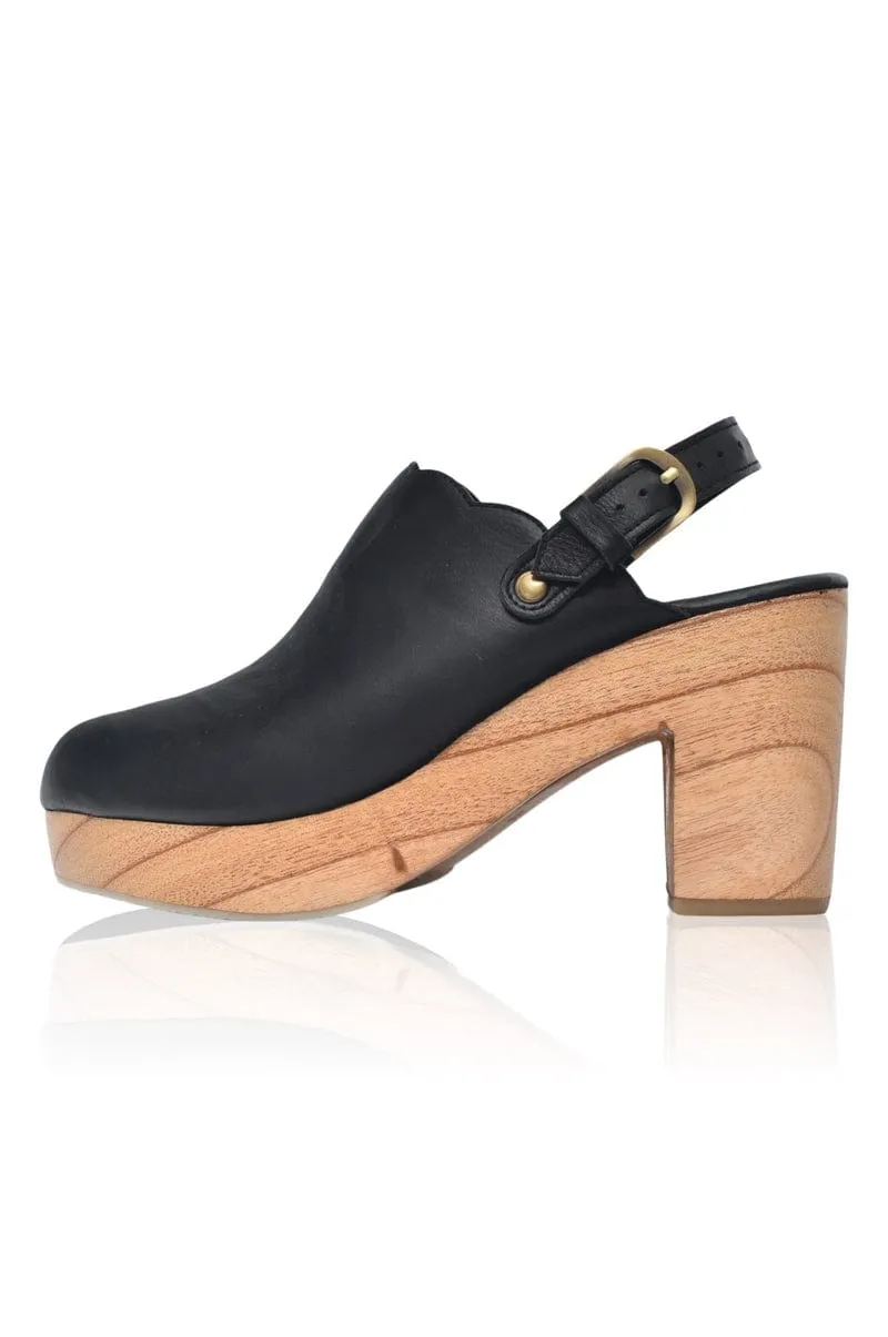 Sierra Convertible Leather Clogs in Black