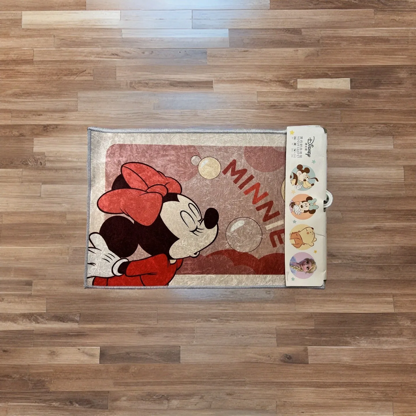 Tapete Disney  Mickey Mouse con 27 Diseños Diferentes para Transformar tu Espacio