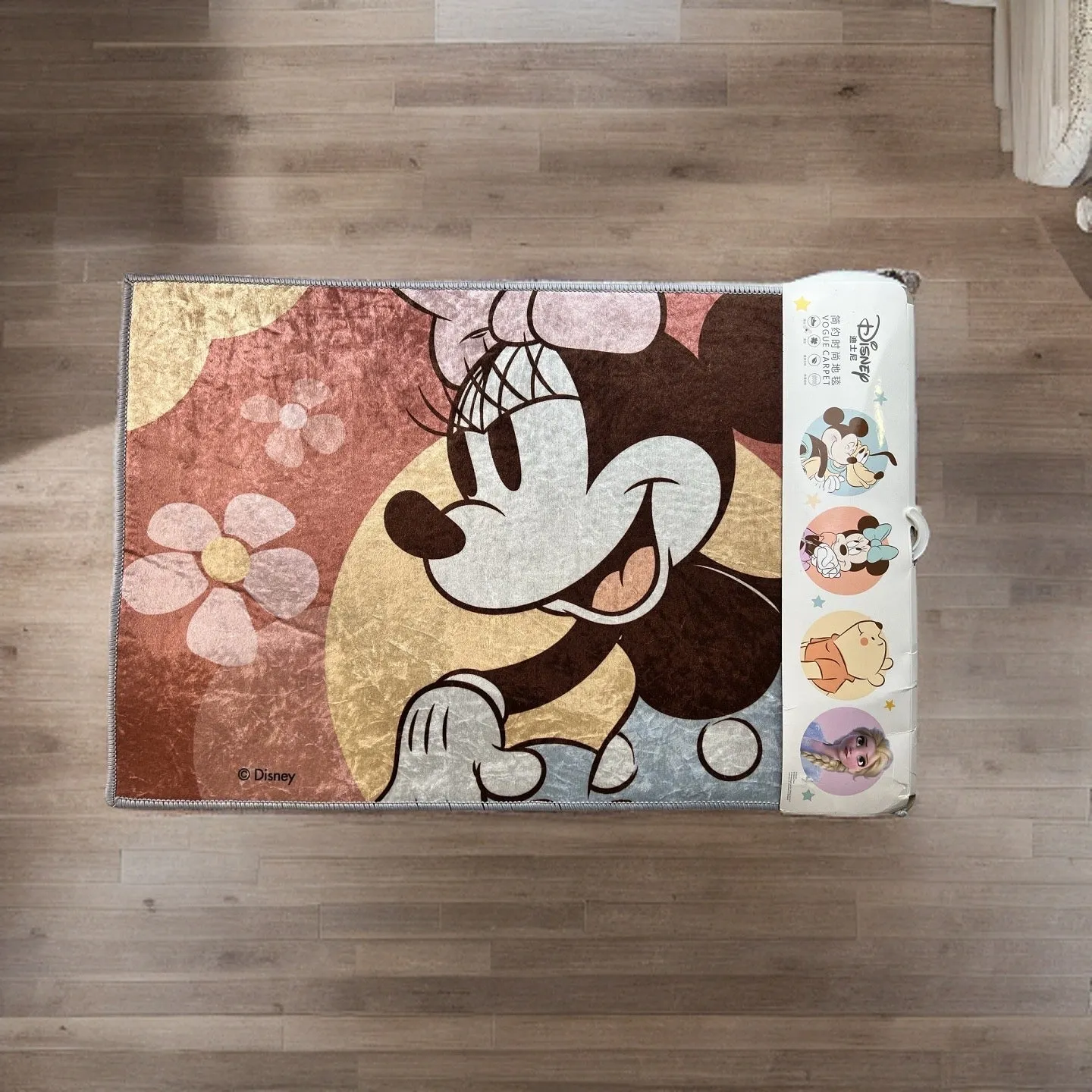 Tapete Disney  Mickey Mouse con 27 Diseños Diferentes para Transformar tu Espacio