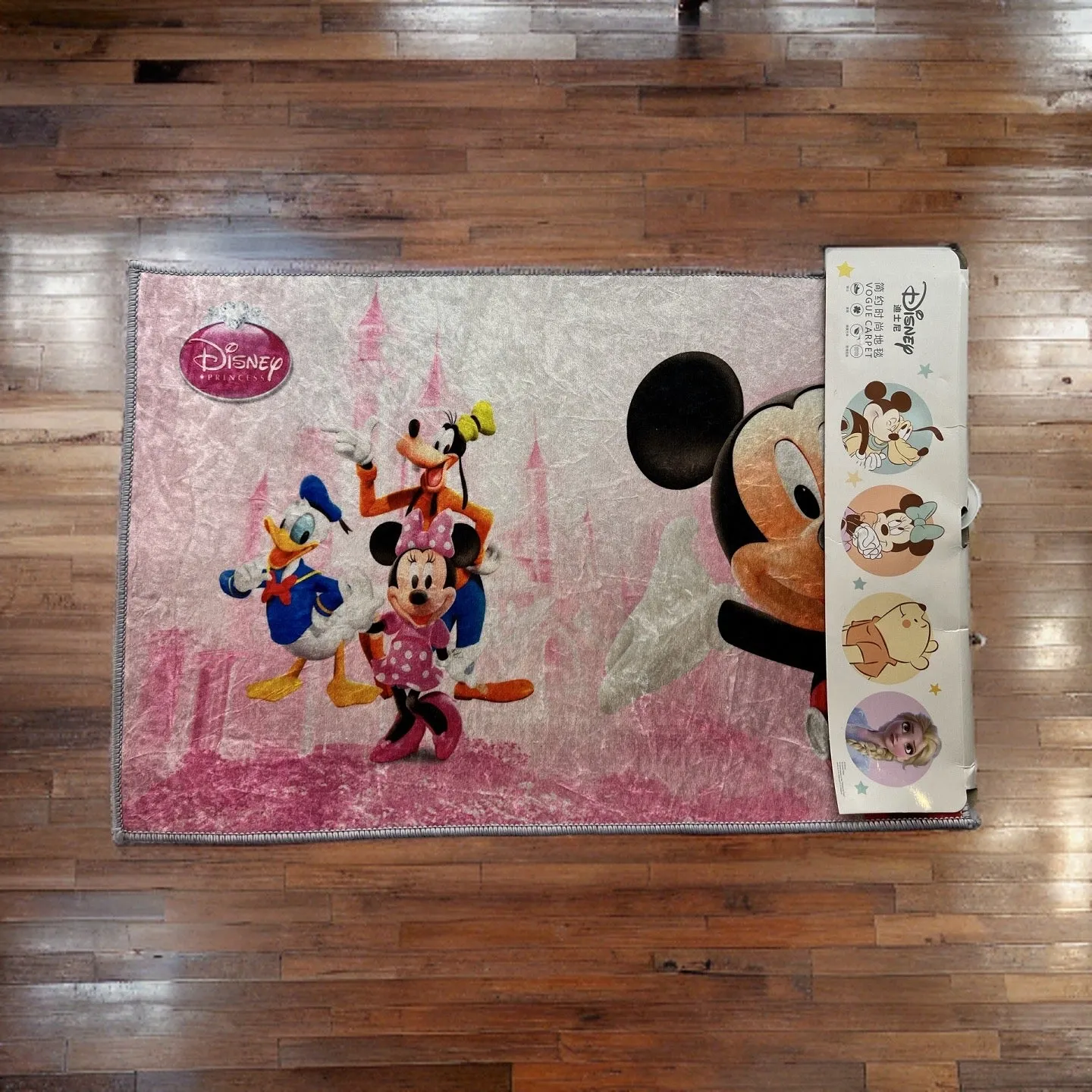 Tapete Disney  Mickey Mouse con 27 Diseños Diferentes para Transformar tu Espacio