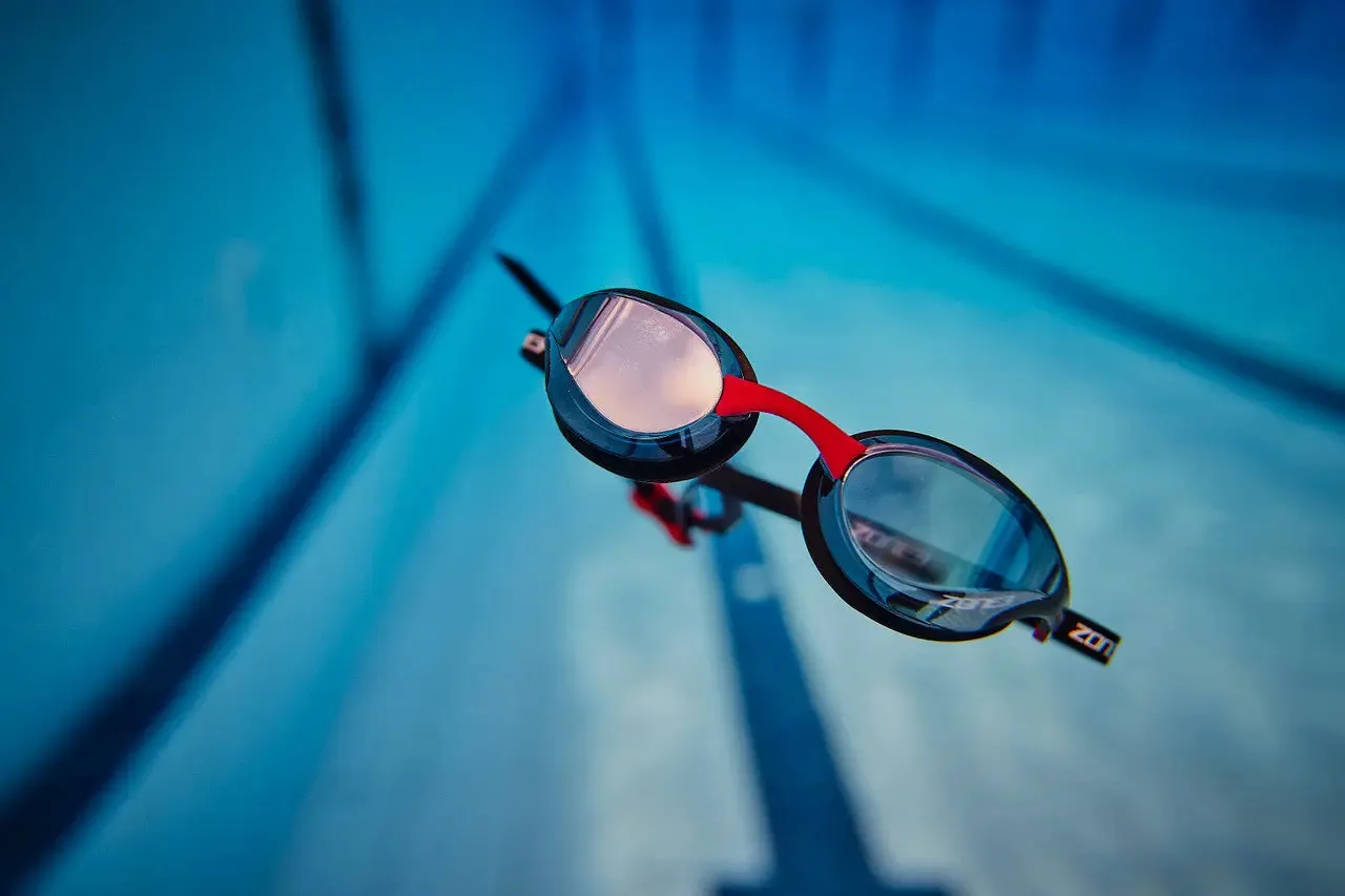 Zone3 | Volare | Swim Goggles | Black / Red Polarized Mirror